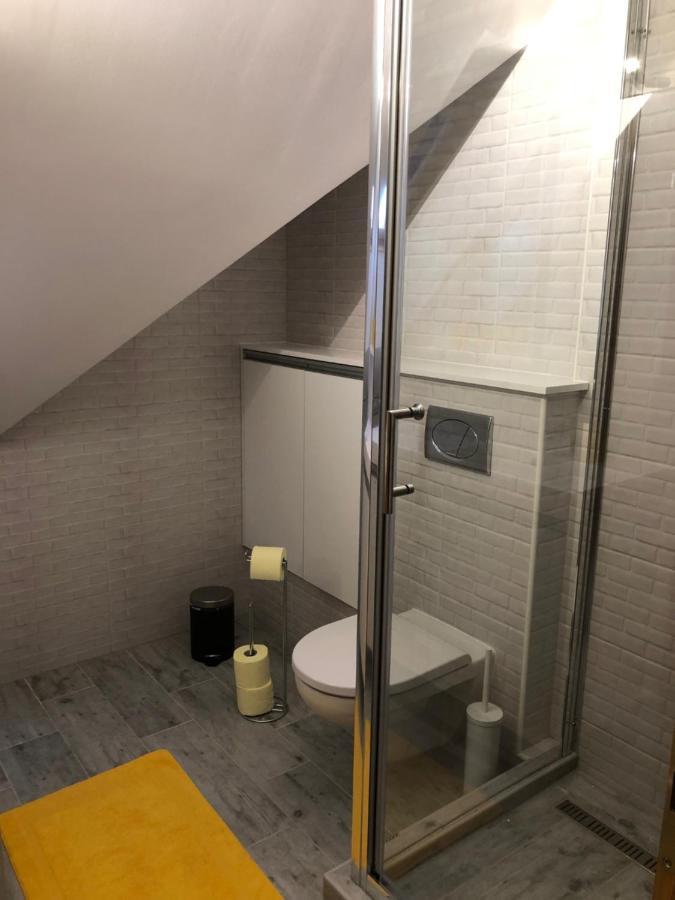 Dominik Apartmanhaz Velence Exterior photo