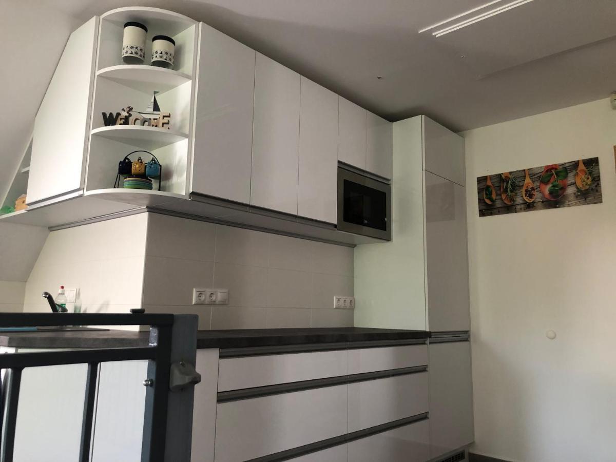 Dominik Apartmanhaz Velence Exterior photo