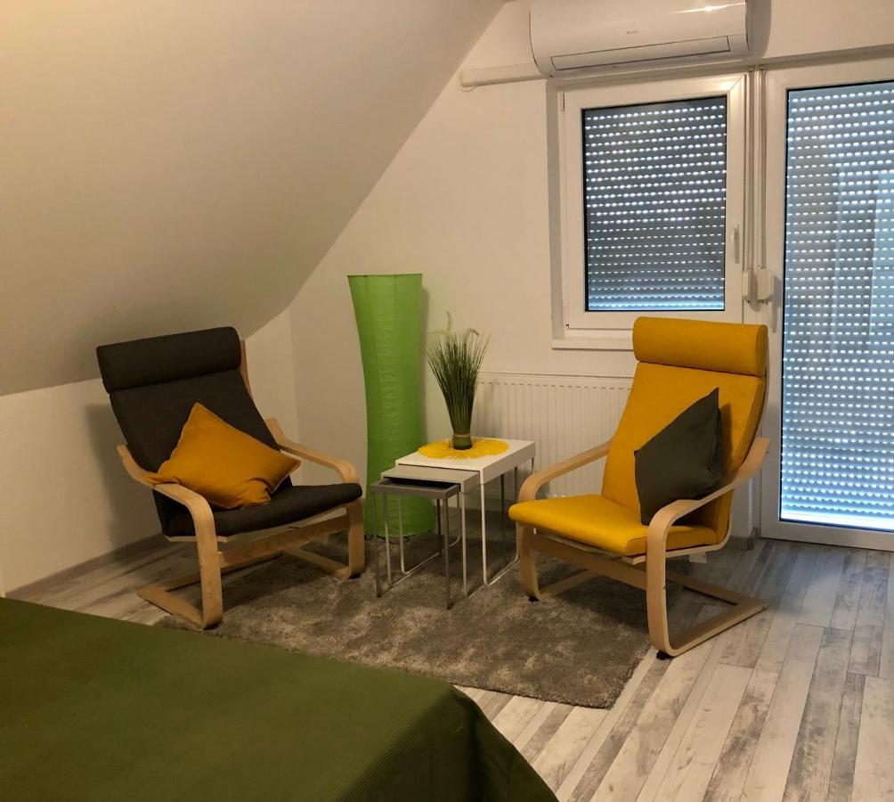 Dominik Apartmanhaz Velence Exterior photo