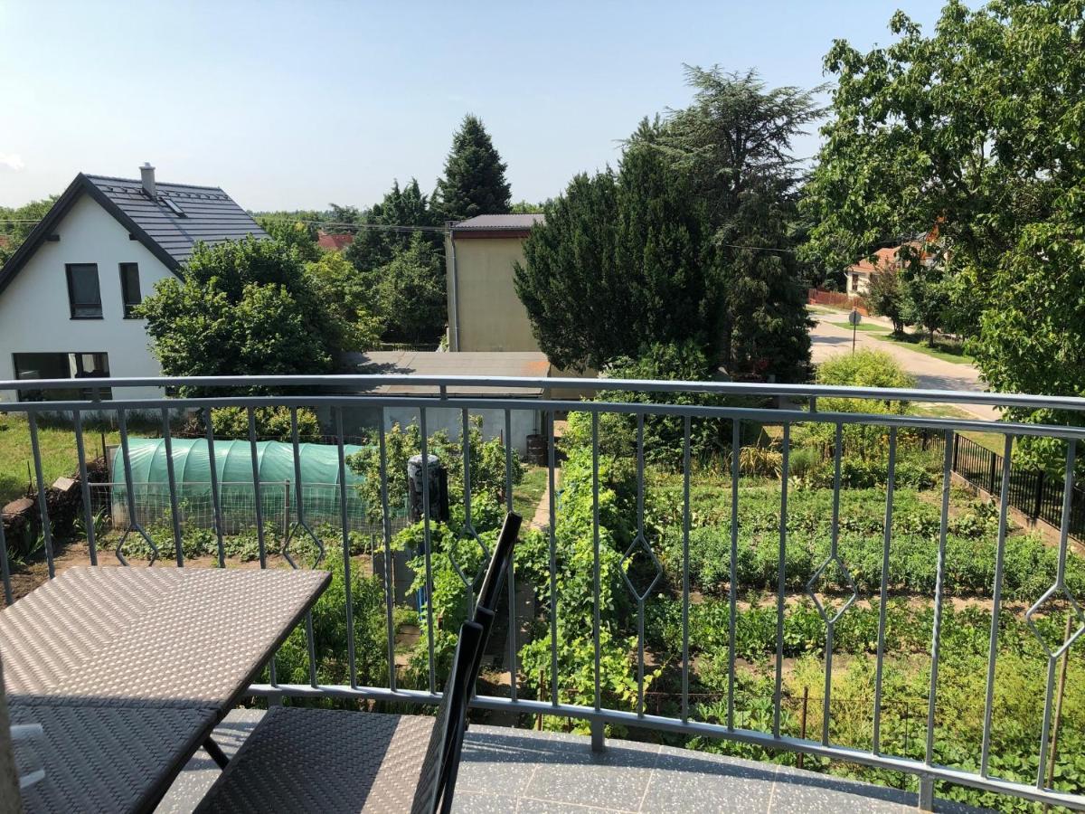 Dominik Apartmanhaz Velence Exterior photo